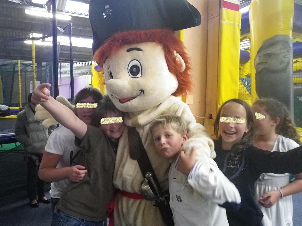 la mascotte les p`tits pirates. st malo